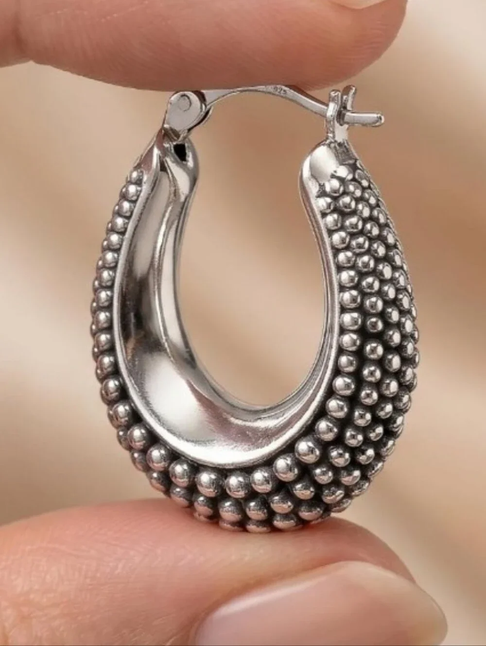 Sterling Silver plated  Bali-Style Hoop Earrings Lightweight Click-Top New!✨